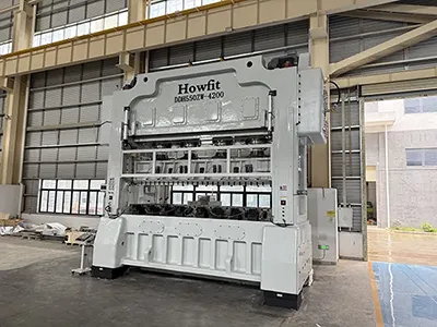 Straight Side Press, 4 Guide Posts (550 ton)
